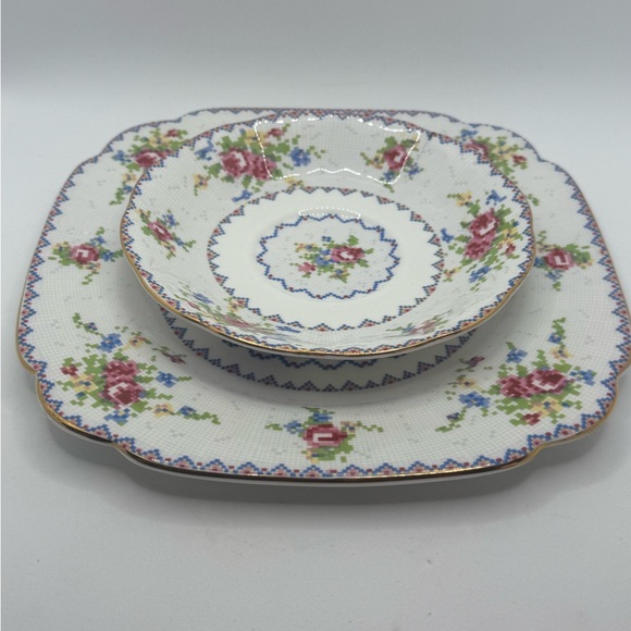 Vintage Royal Albert Petit Point Snack Set Needlepoint - Cup, Saucer & Plate - Picture 3 of 6